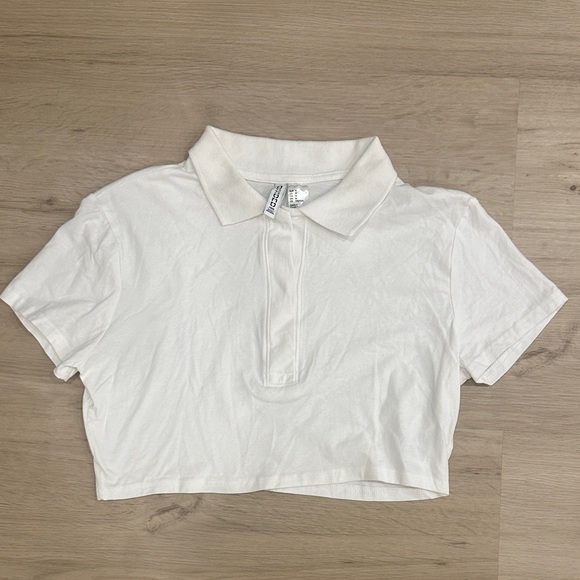 💰 2 for 1: Black and White Collared Tops - Picture 5 of 6